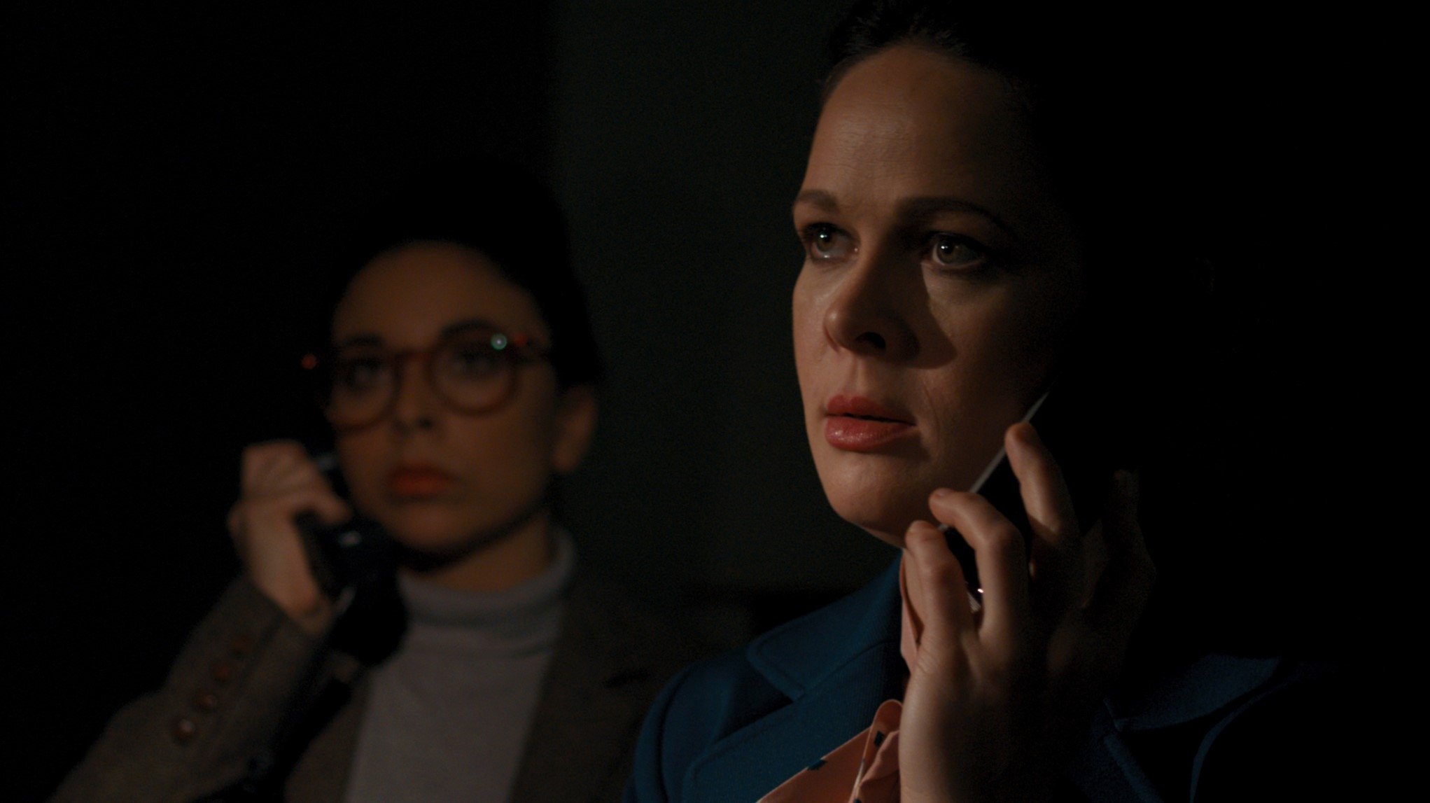 Dim the Fluorescents Background