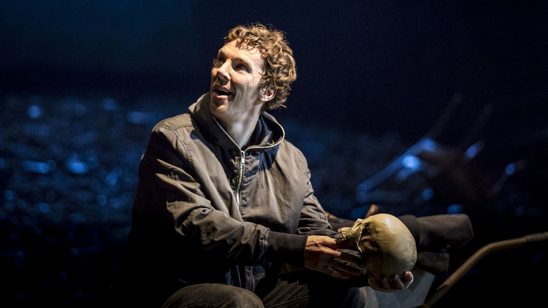 National Theatre Live: Hamlet Background