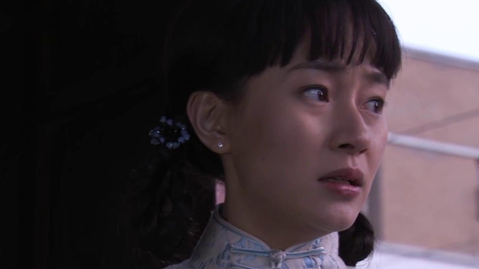 The Eternal Wave Background