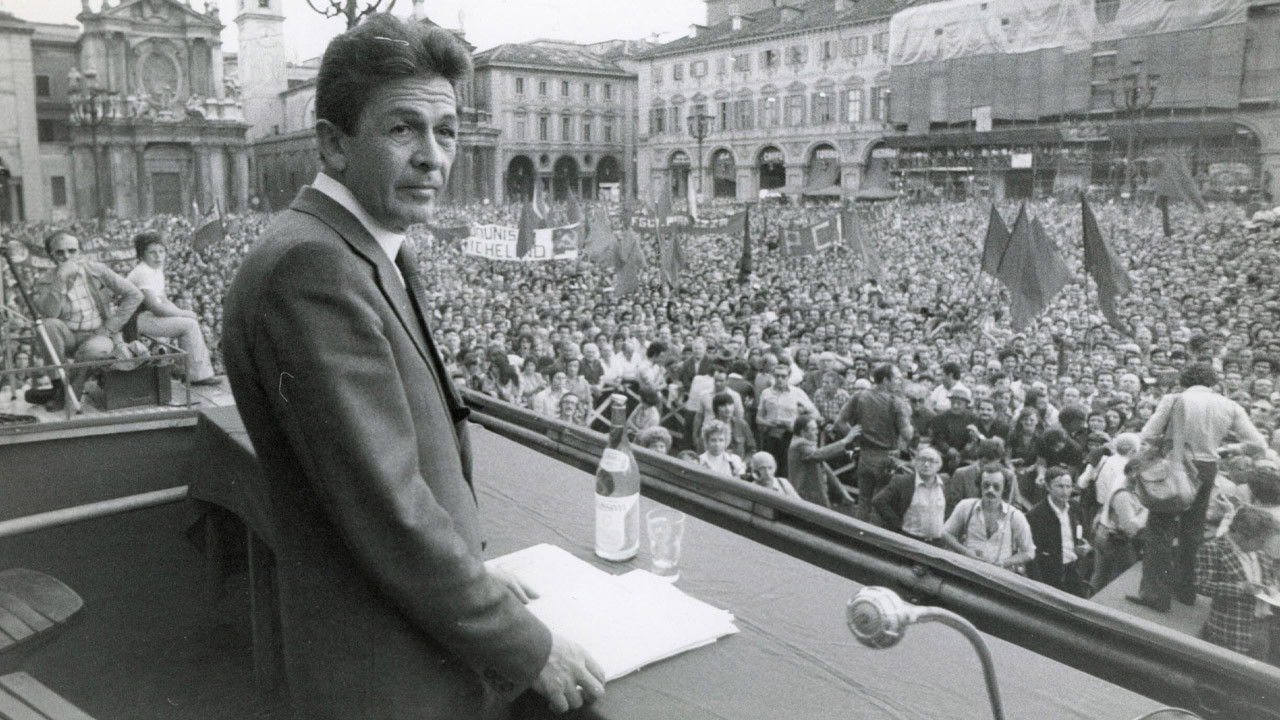 Prima della fine - Gli ultimi giorni di Enrico Berlinguer Background