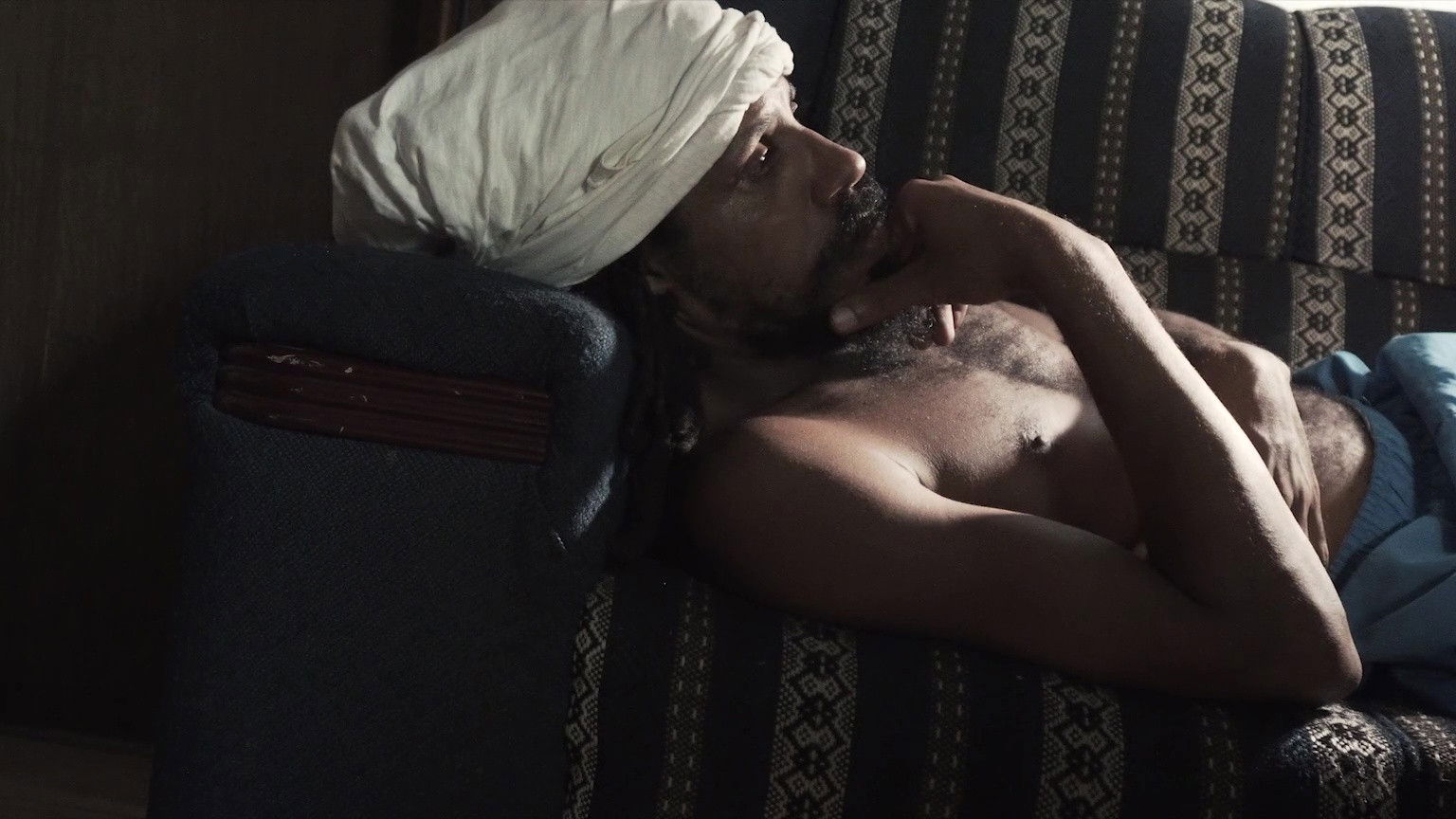 Um Ensaio Sobre Ausência Background