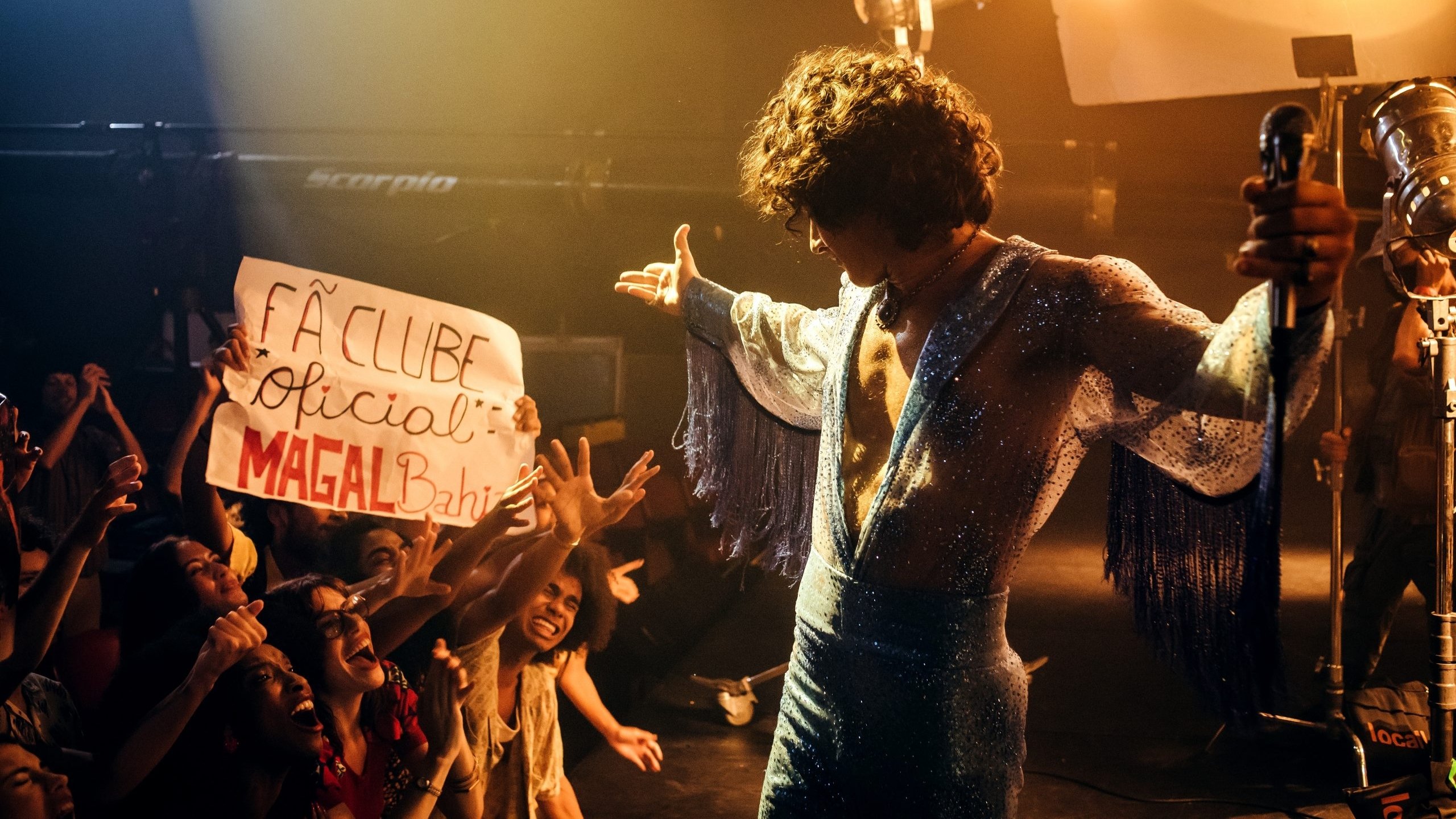 Meu Sangue Ferve por Você Background