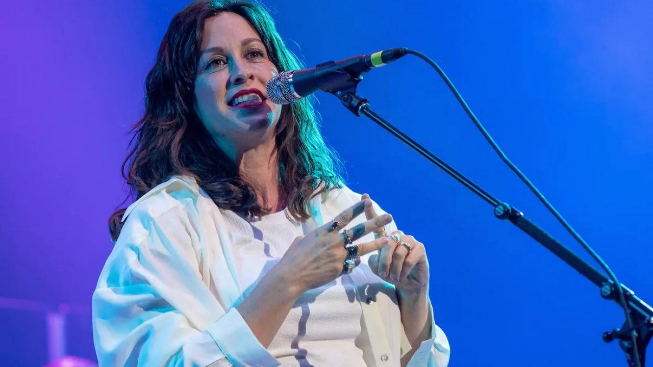 Alanis Morissette: Live at Montreux 2012 Background