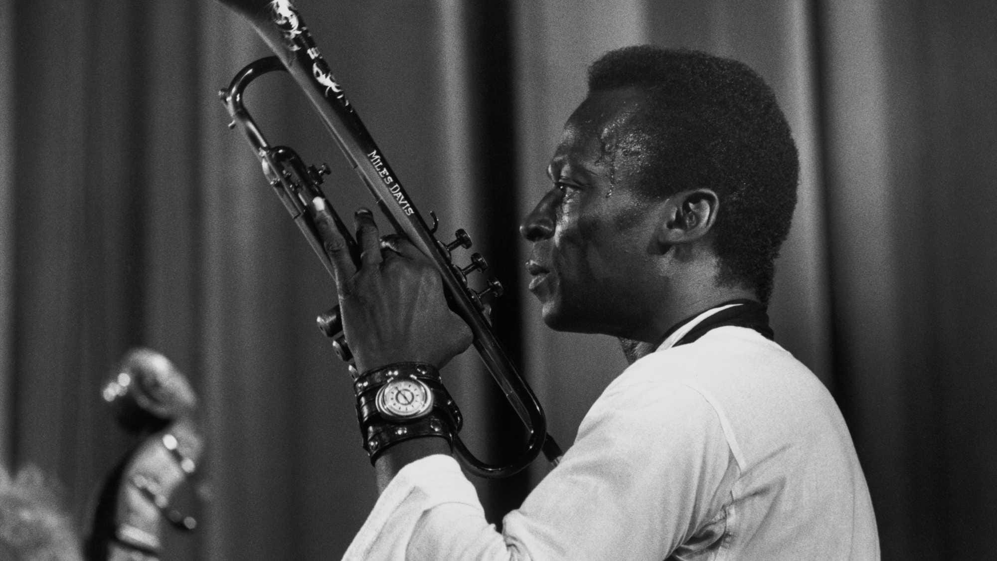 Miles Davis: Birth of the Cool Background