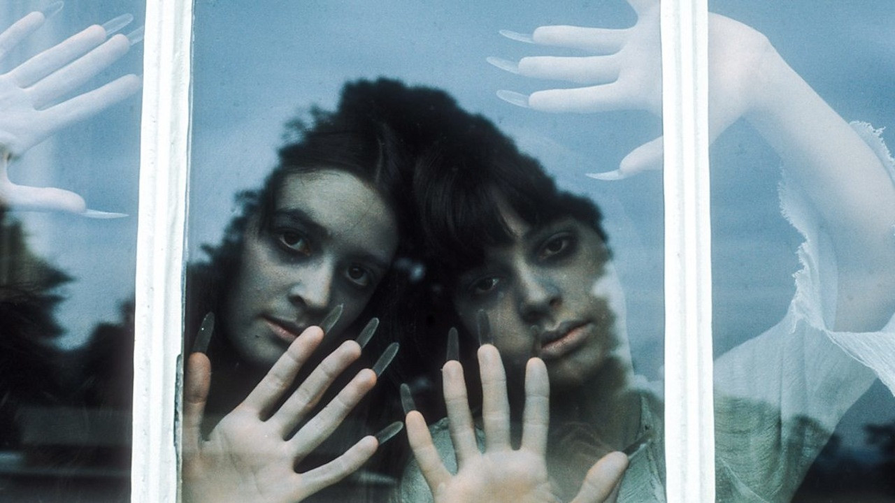 Lost Hearts Background