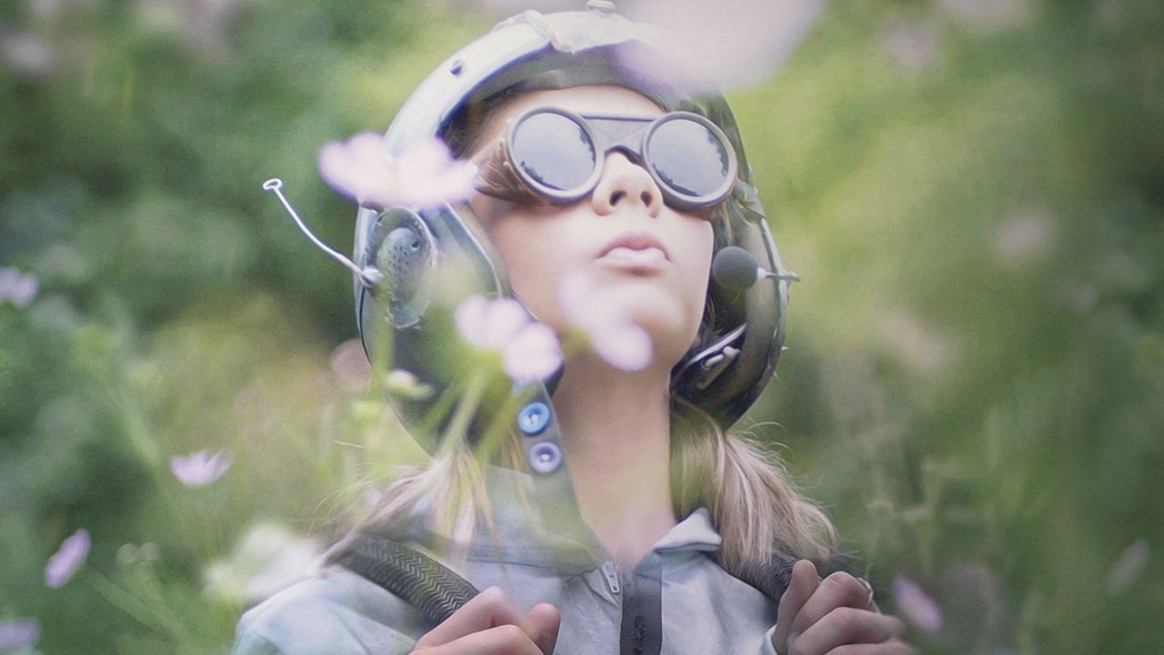 Meerkat Moonship Background