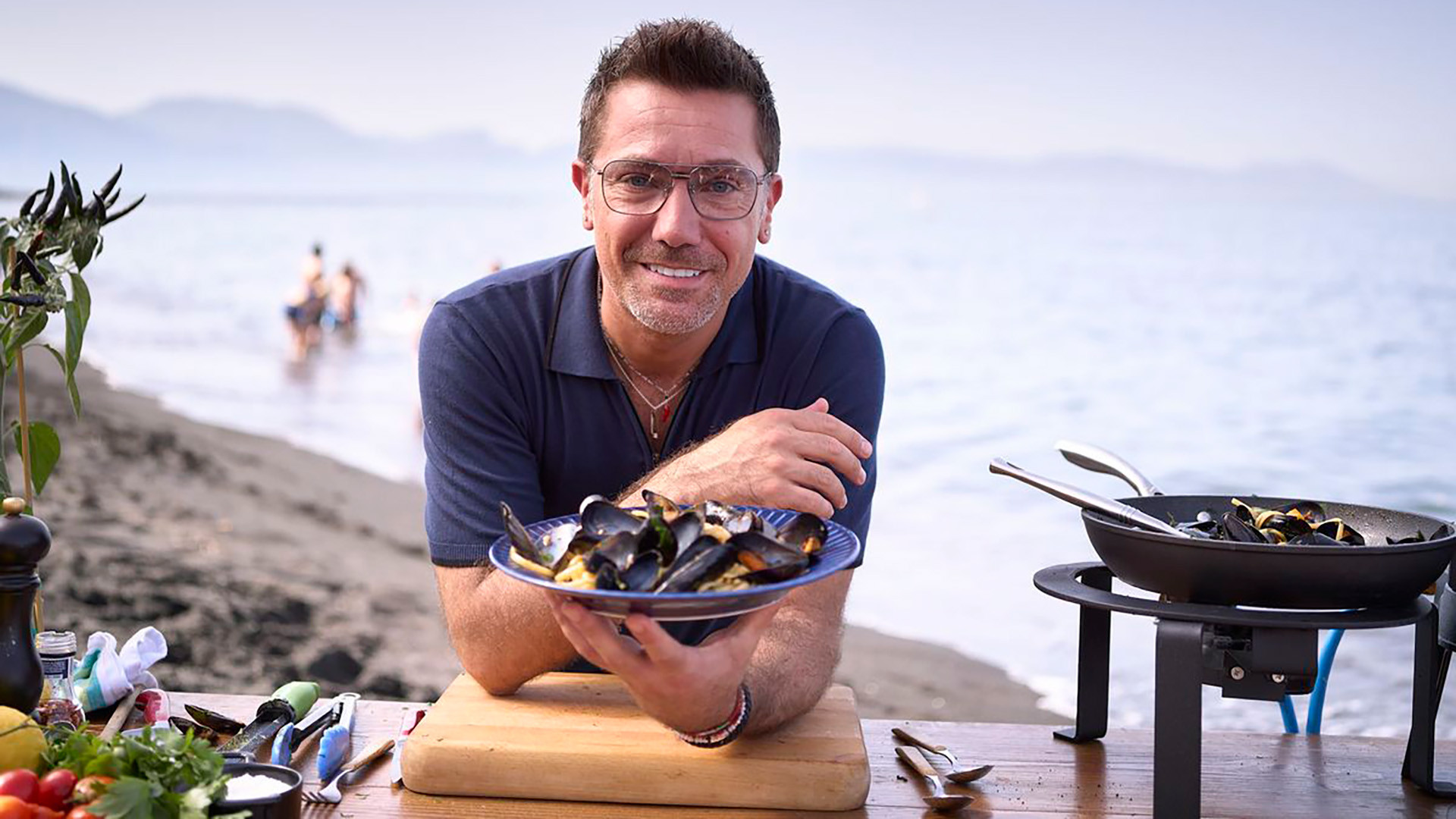 Gino's Italy: Like Mamma Used to Make Background