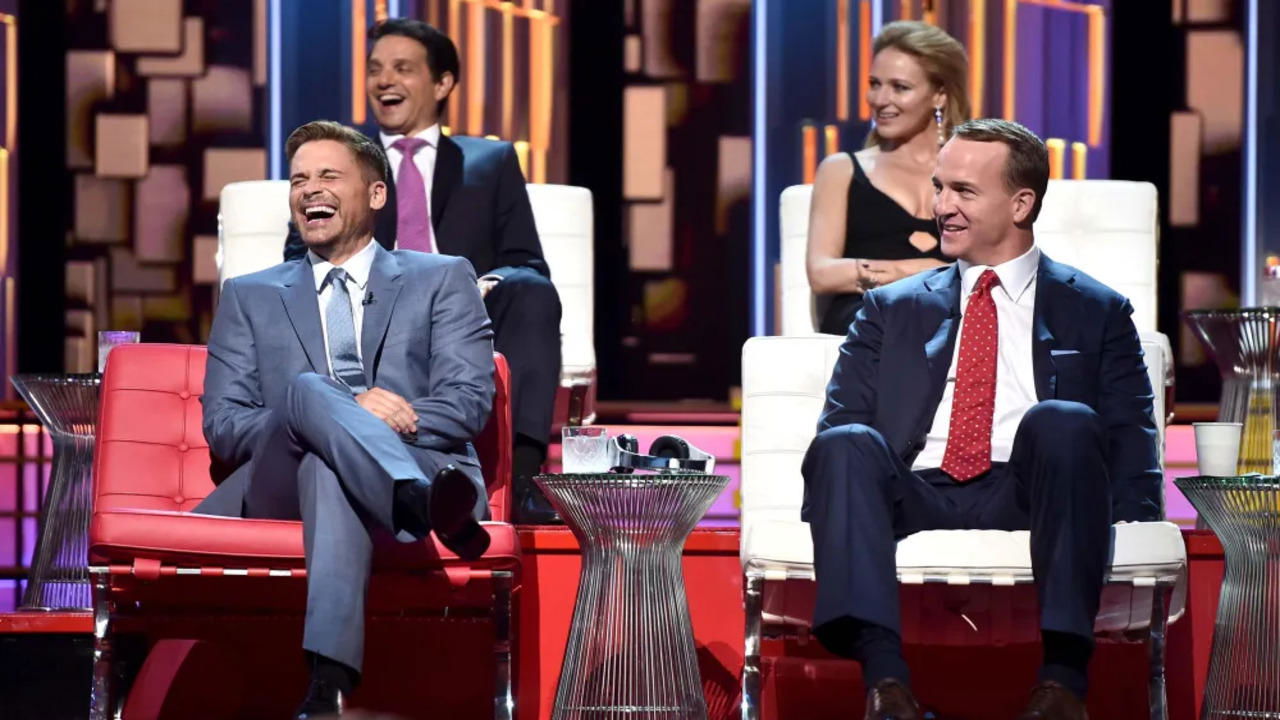 Comedy Central Roast of Rob Lowe Background