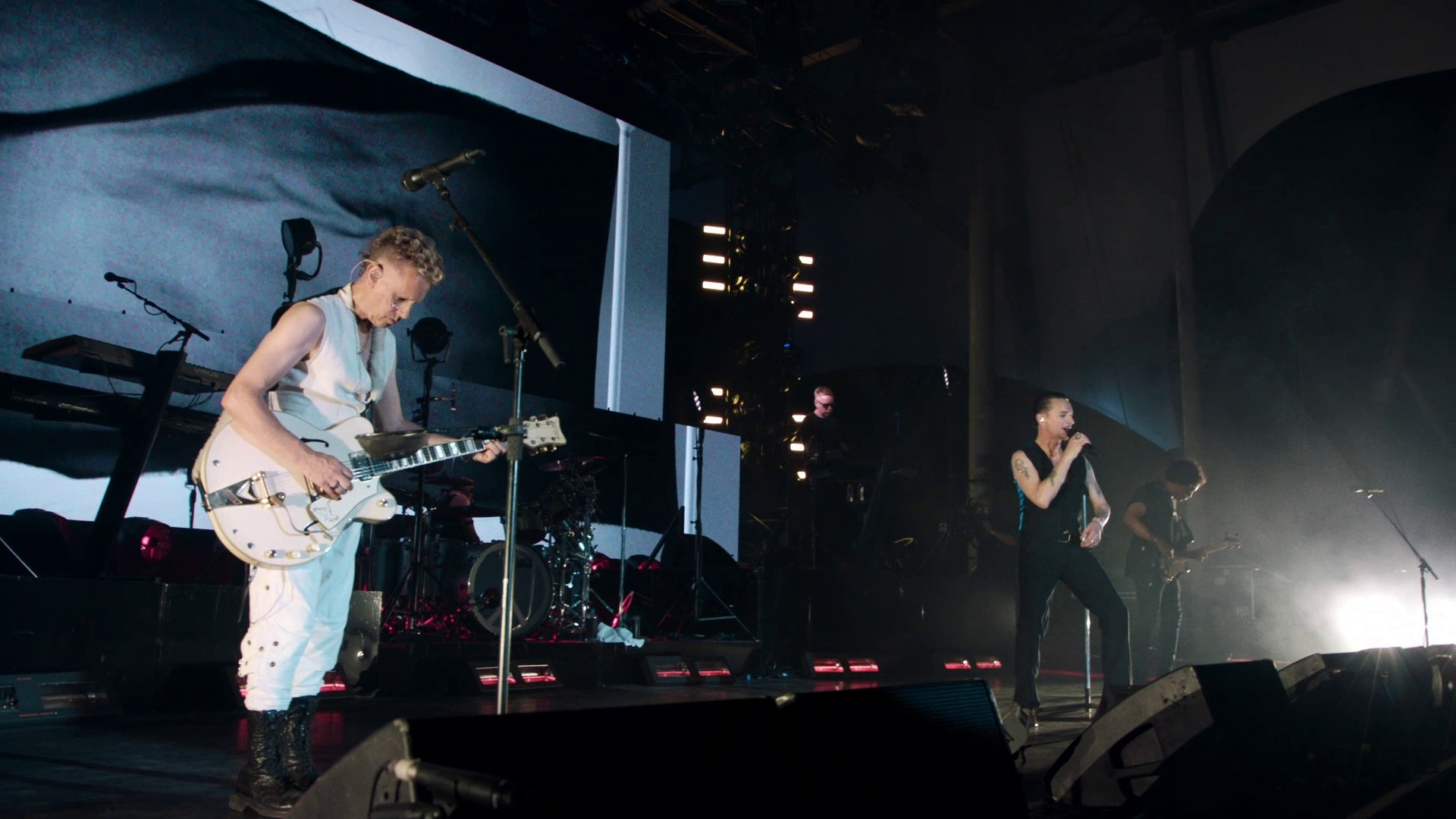 Depeche Mode: LiVE SPiRiTS Background