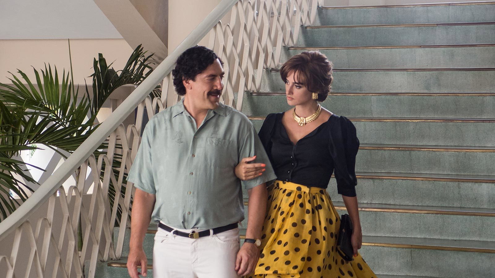 Loving Pablo Background