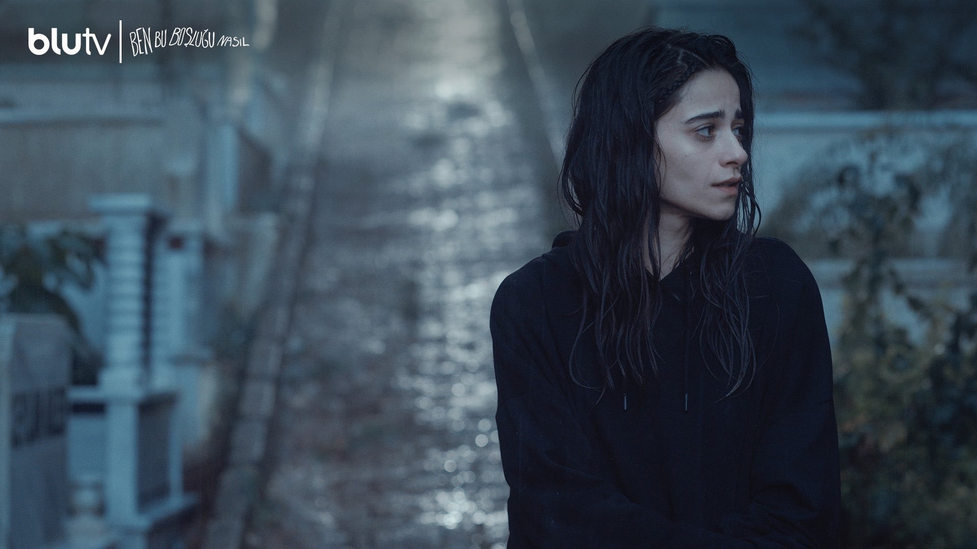 Ben Bu Boşluğu Nasıl? Background