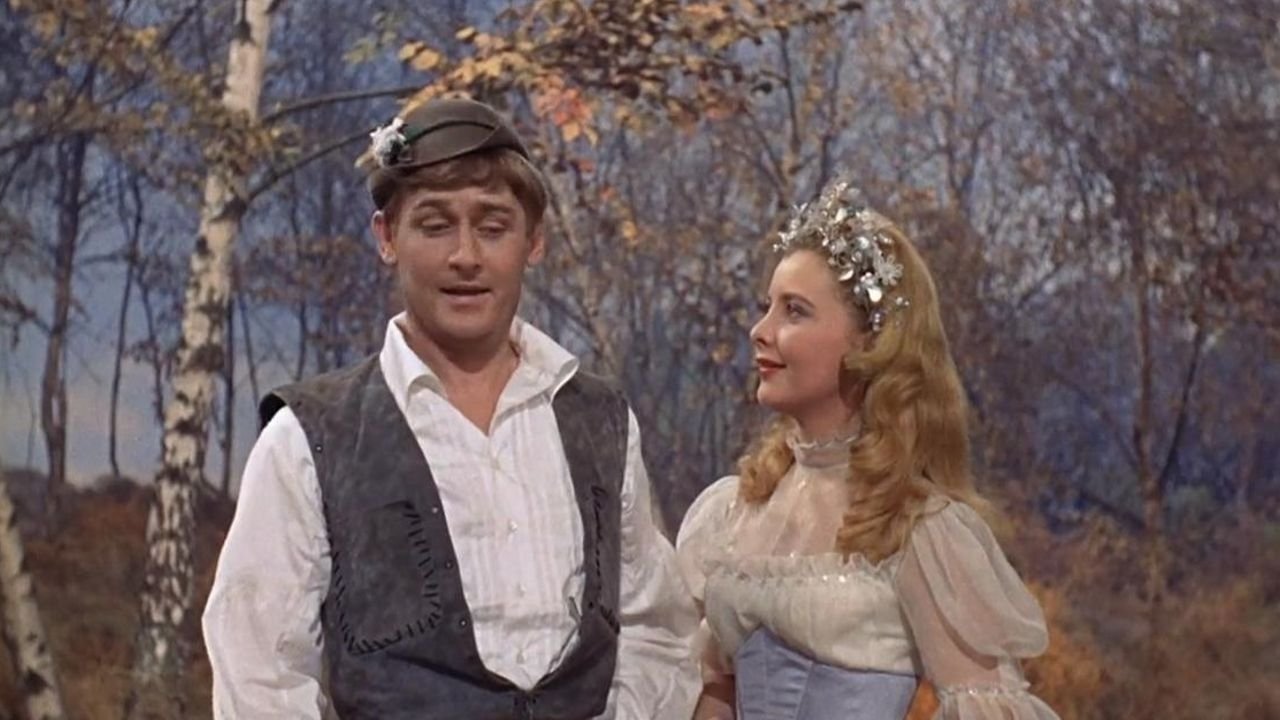 Tom Thumb Background