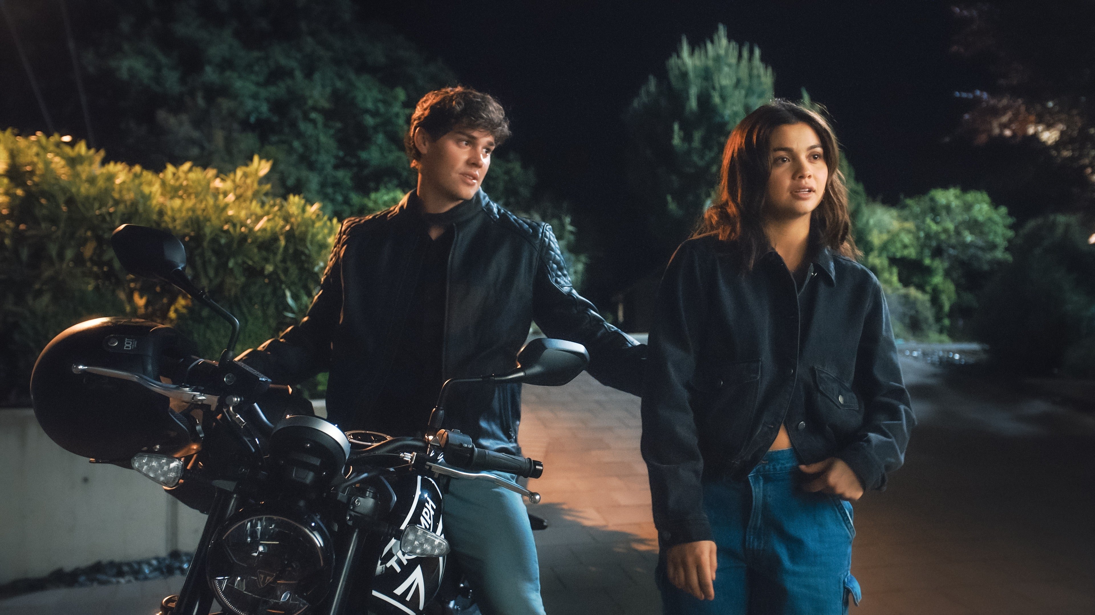 Sidelined: The QB and Me Background