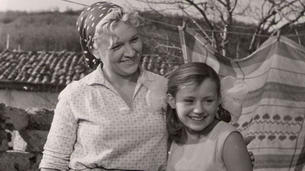 The Boy from the Schooner 'Columbus' Background