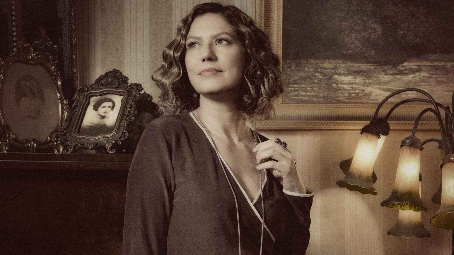 Dangerous Liaisons Background