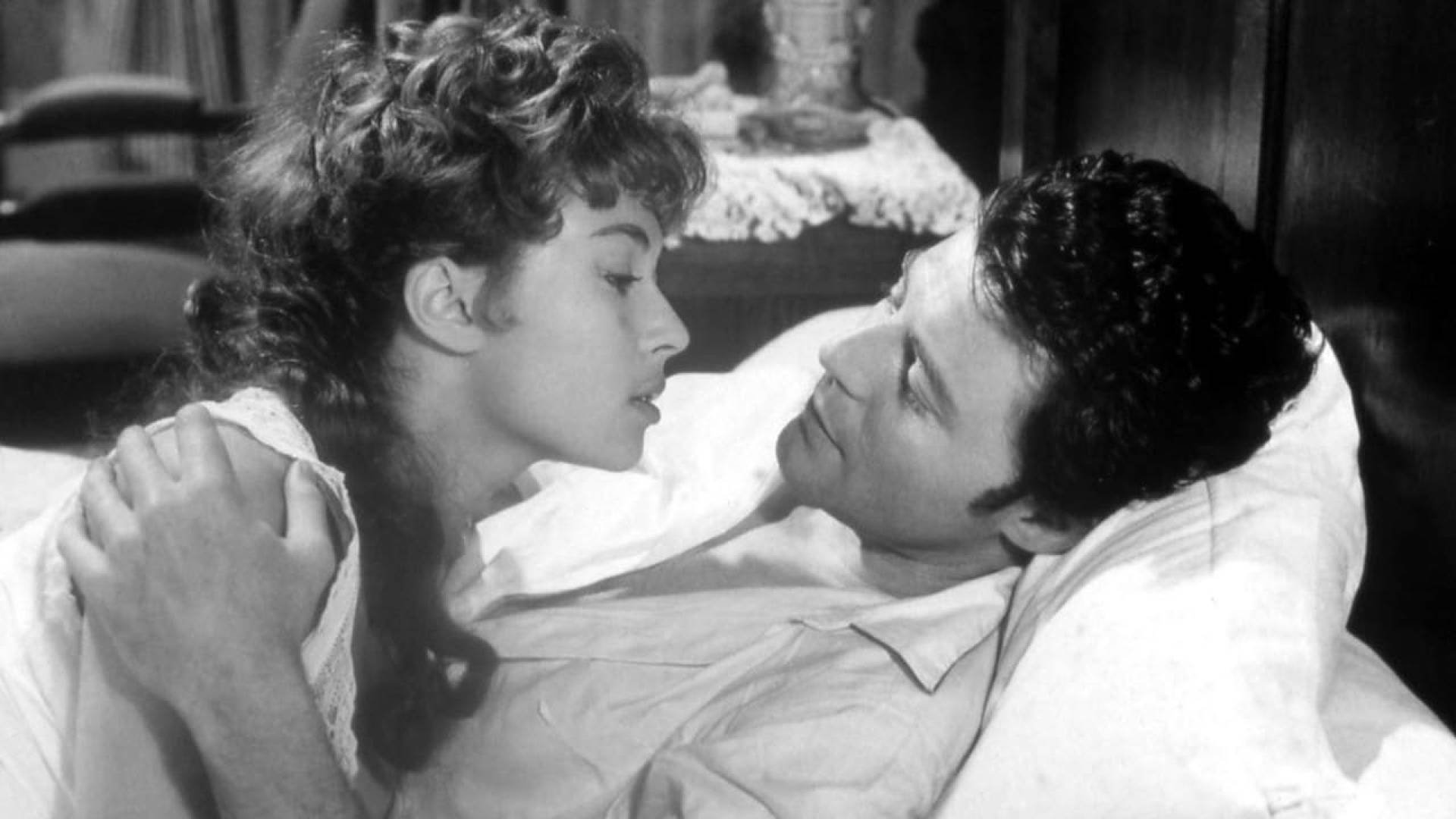 Lovers of Paris Background