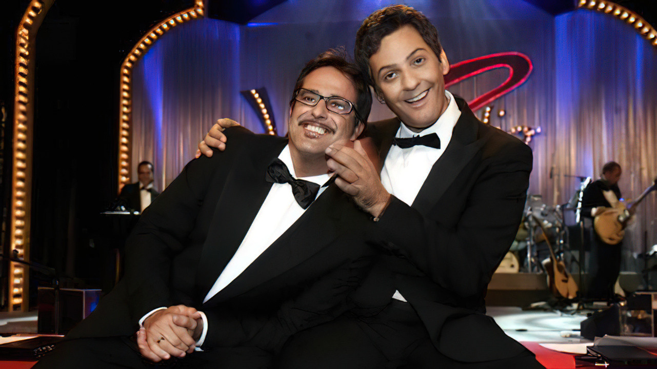 Long live Radio 2... and a little Rai Uno too Background