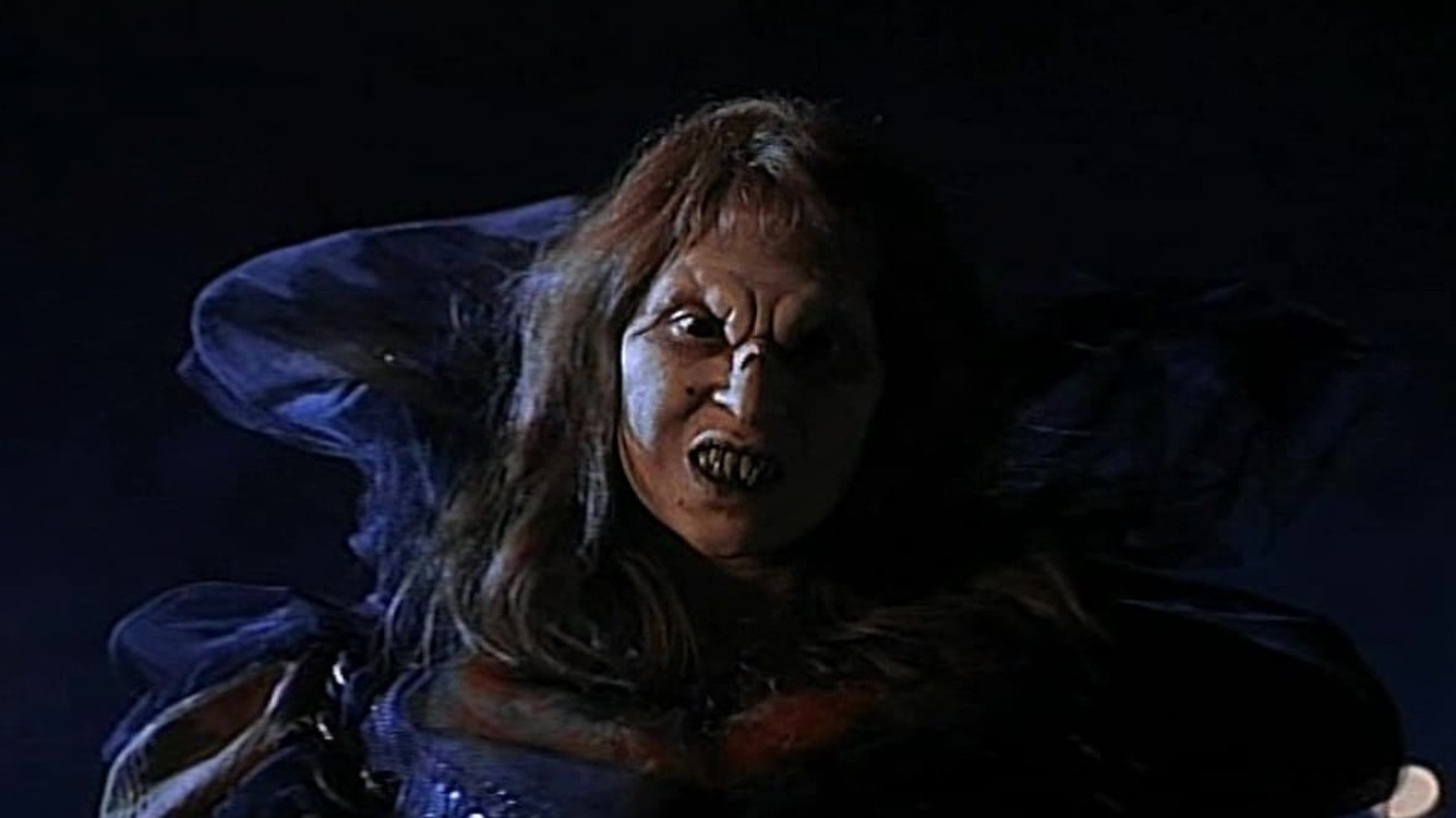 Witchouse Background