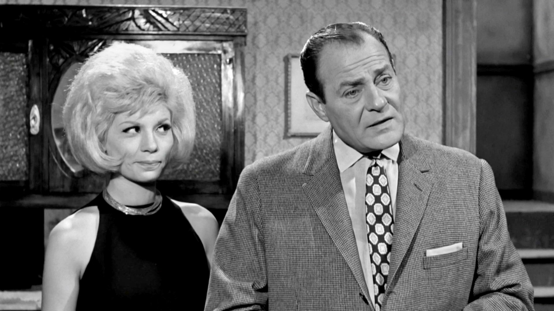 I'll Make You Queen Background