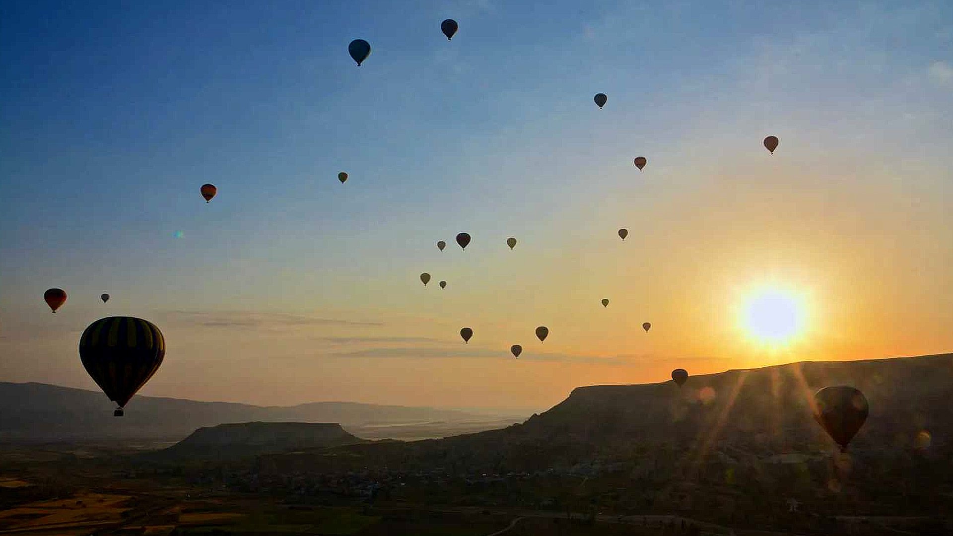 Manisnya Cinta Di Cappadocia Background