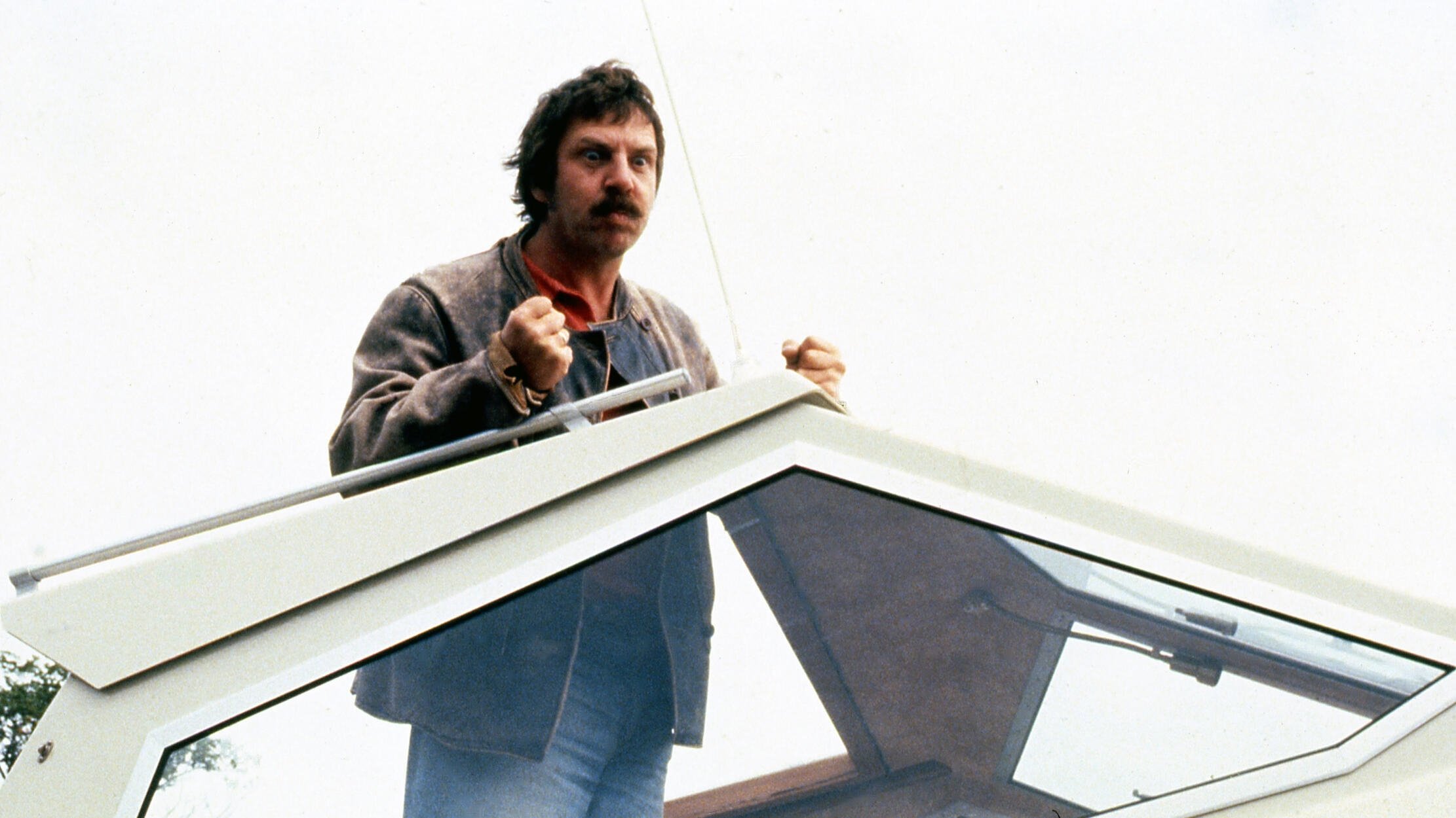 Who Pulled the Plug? Background