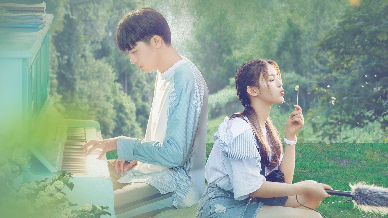 Midsummer is Full of Love Background